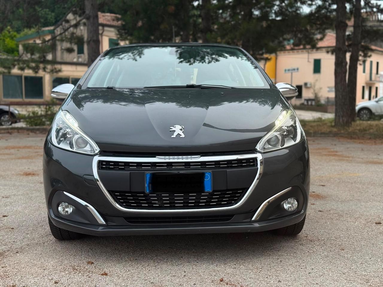 Peugeot 208 PureTech 82 5 porte Allure