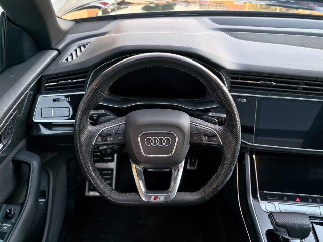 AUDI Q8 50 TDI 286 MHEV Sport s-line