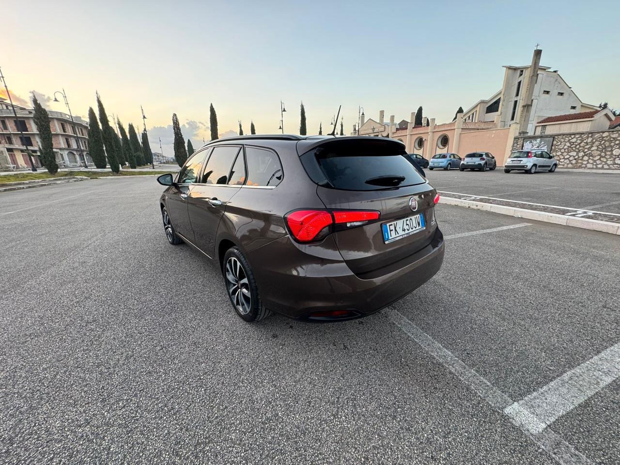 Fiat Tipo 1.6 Mjt S&S SW Lounge