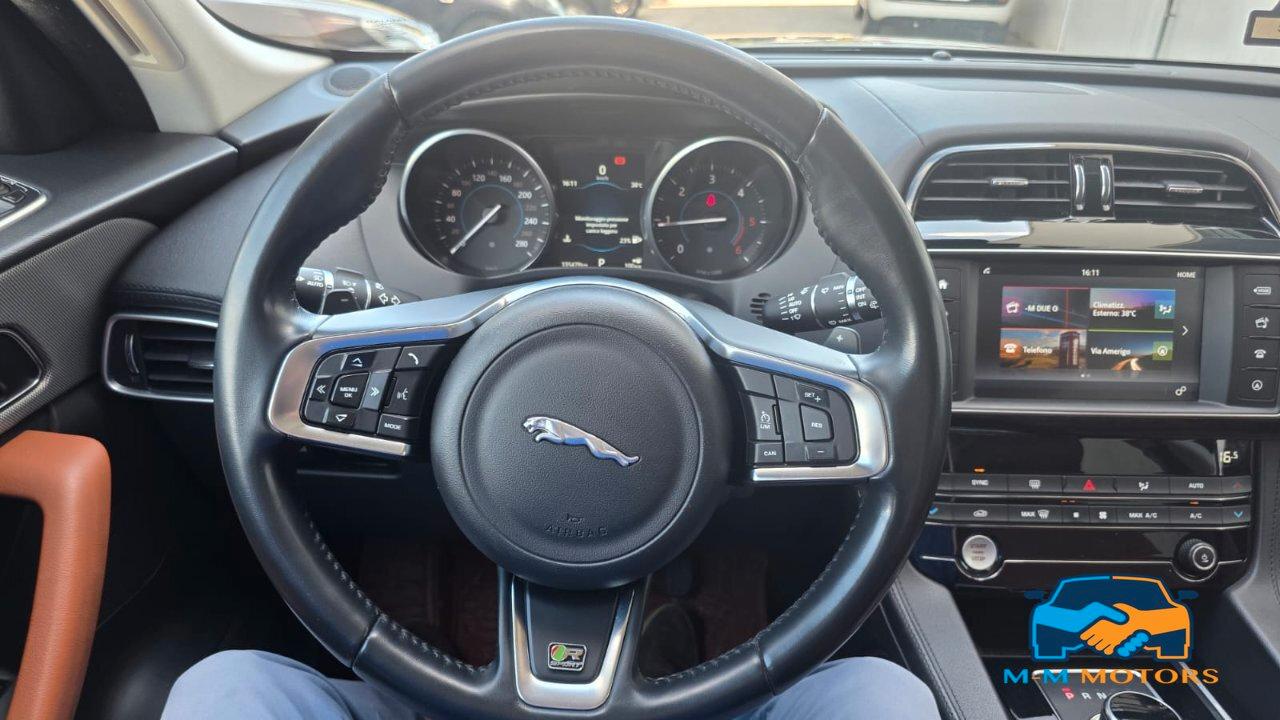 Jaguar F-Pace 2.0d i4 Portfolio awd 240cv auto my18