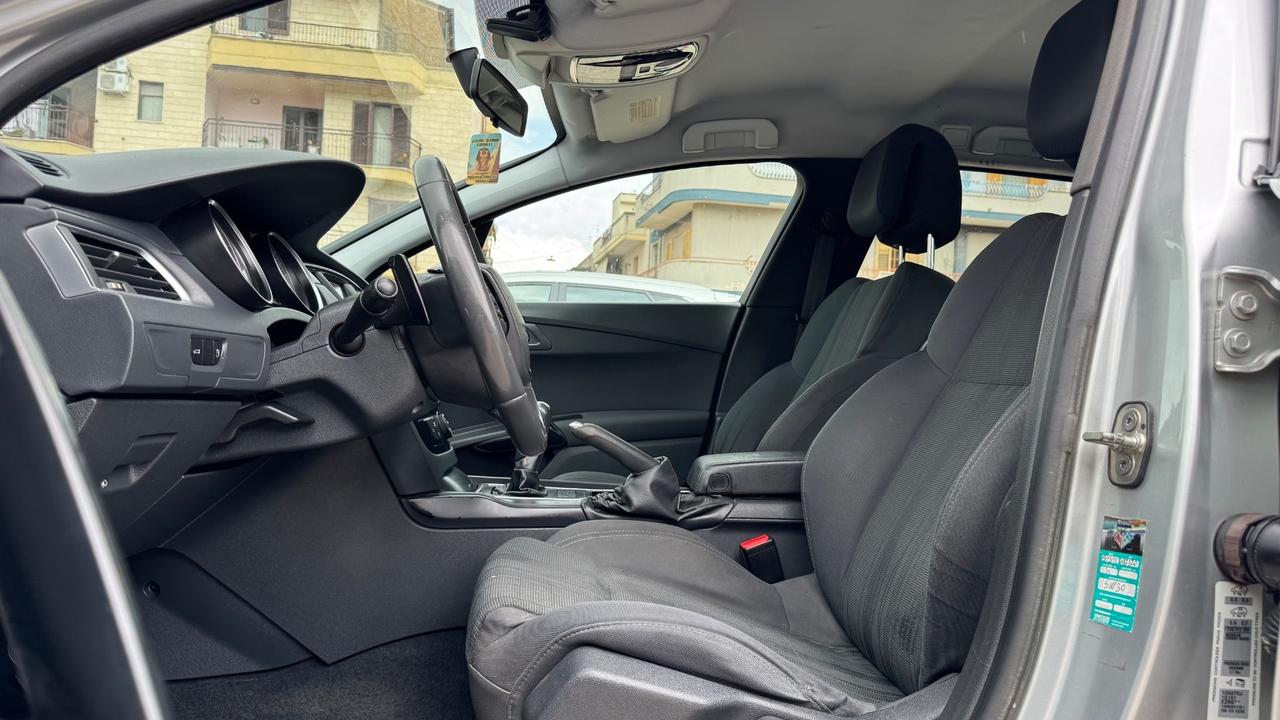 Peugeot 508 1.6 e-HDi 112CV cambio robotizzato S&S SW Ciel Business