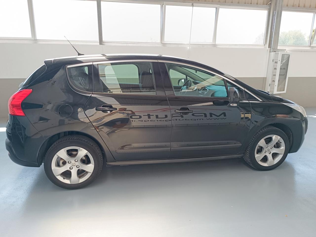 Peugeot 3008 1.6 HDi 115CV Business