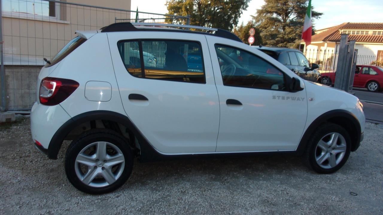 Dacia Sandero Stepway 0.9 TCe 12V 90CV Start&Stop Prestige