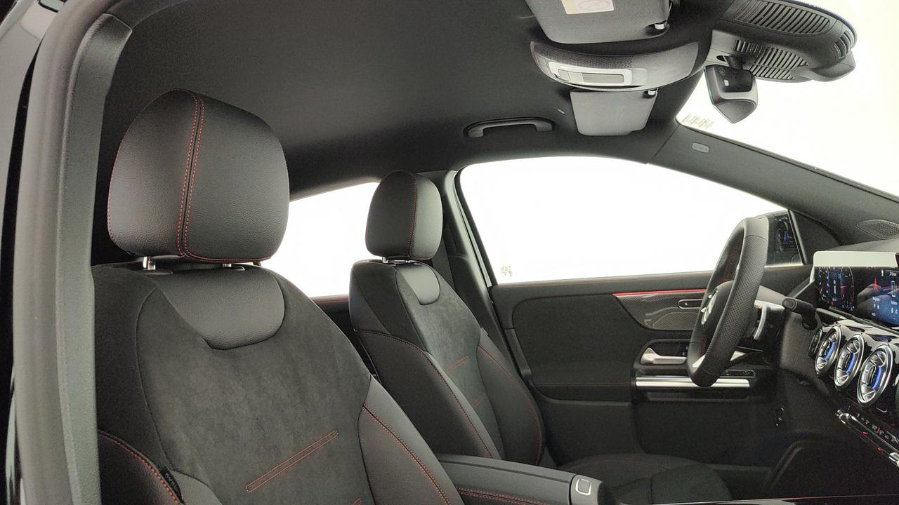 Mercedes-Benz GLA 200 d automatic