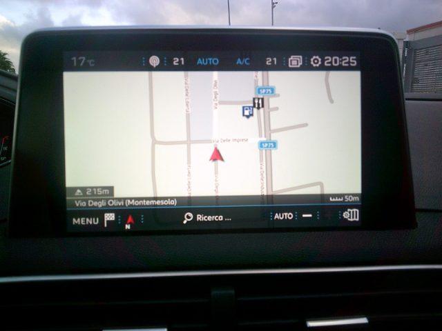 PEUGEOT 5008 BlueHDi 130 S&S Crossway