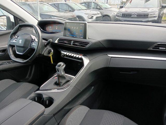 PEUGEOT 5008 Autocarro N1 5 Posti BlueHDi 130 S&S Active