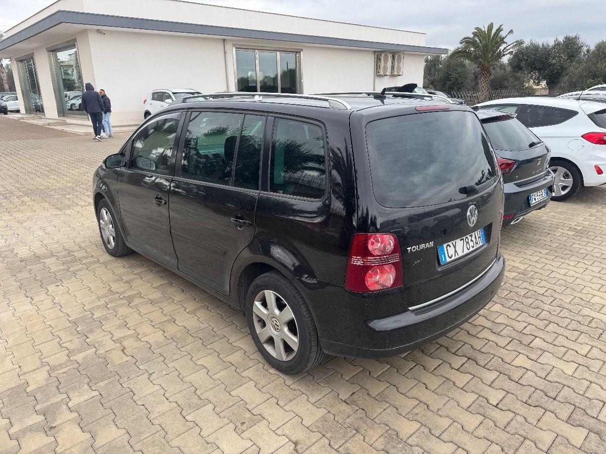 VOLKSWAGEN Touran TDI DSG 7 Posti