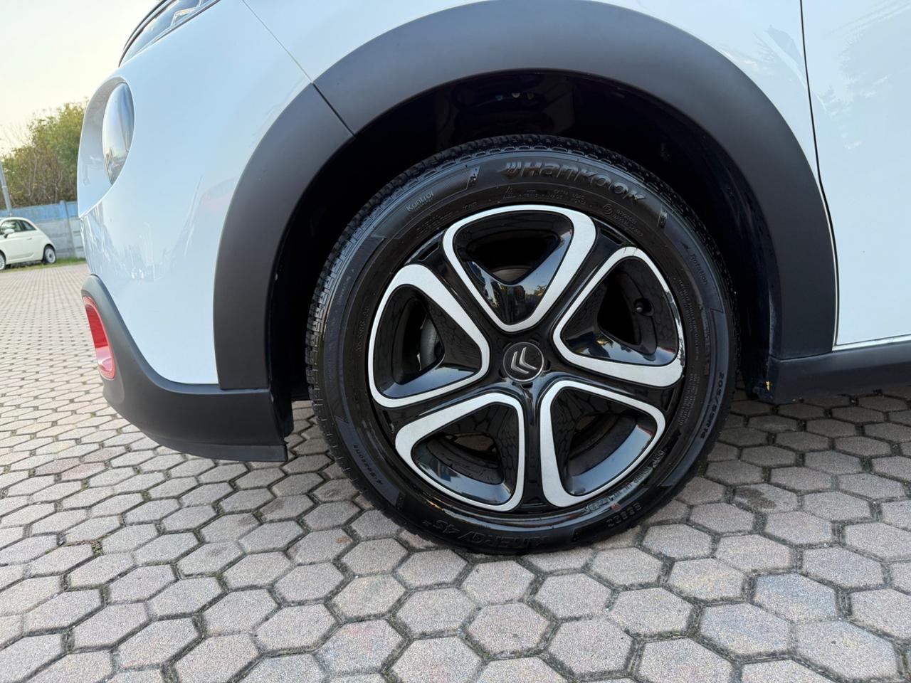 Citroen C3 PureTech 82 Shine OK NEOPATENTATI