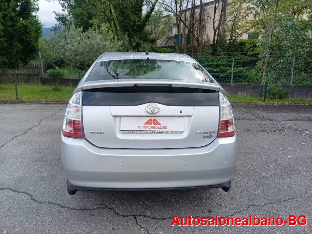 TOYOTA Prius 1.5i 16V