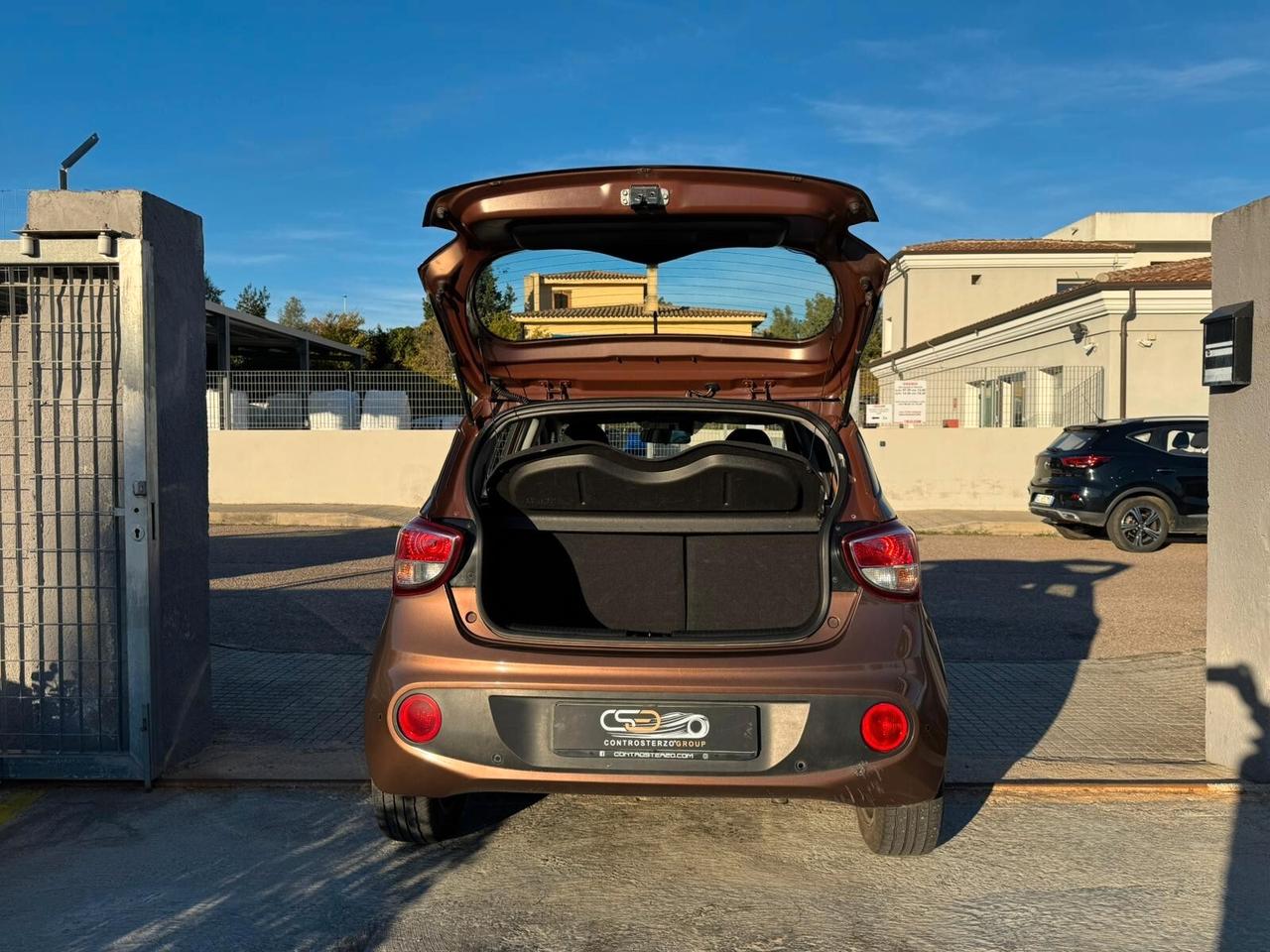 Hyundai i10 - NEOPATENTATI