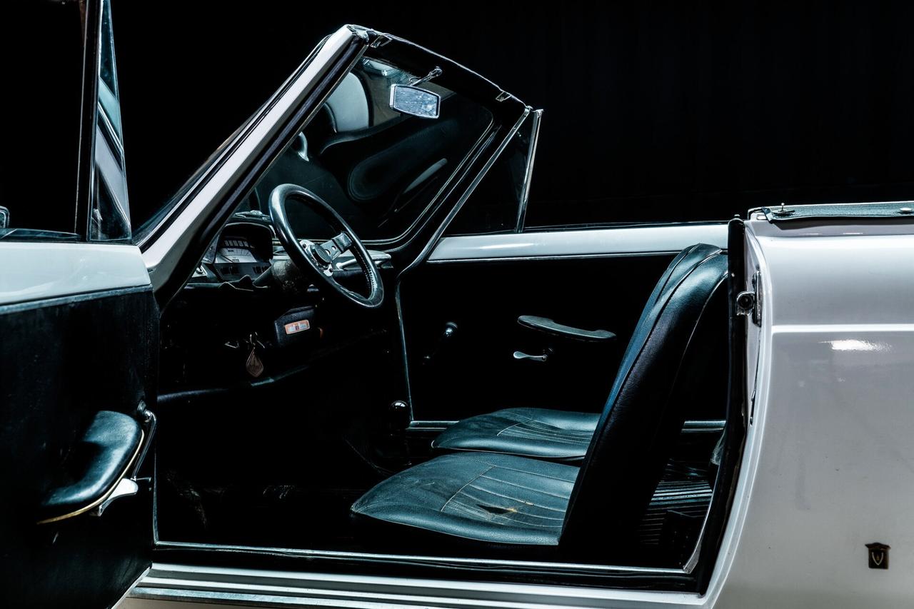 Fiat 850 Spider carrozzeria “Vignale” ASI CON CRS