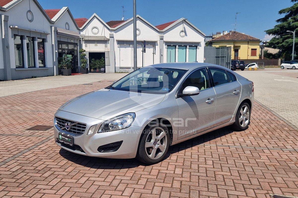 VOLVO S60 2.0 T Powershift Summum