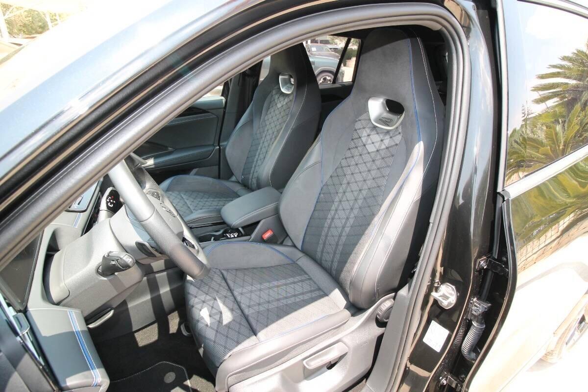 Volkswagen Tiguan 2.0 TDI 150 CV DSG R-Line|2025