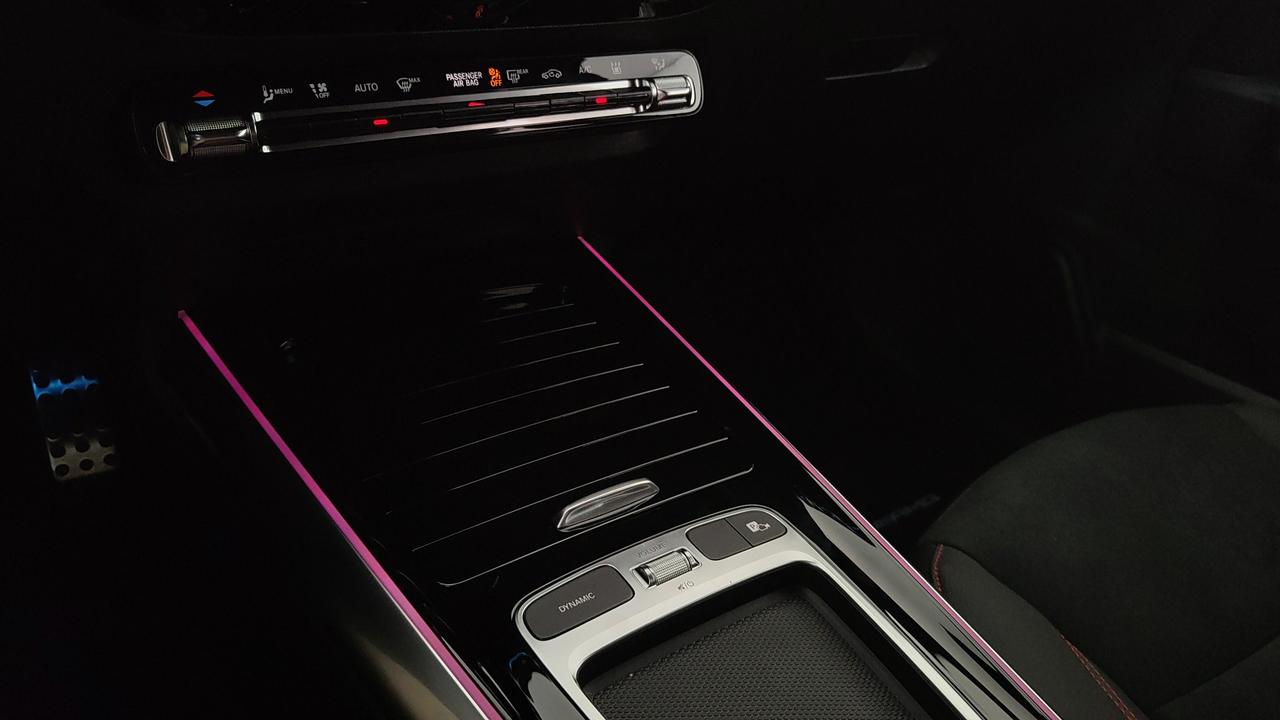 Mercedes-Benz EQA 300 AMG Line Advanced 4matic