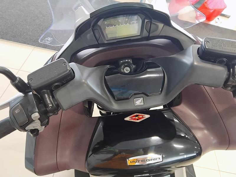Honda Integra 700