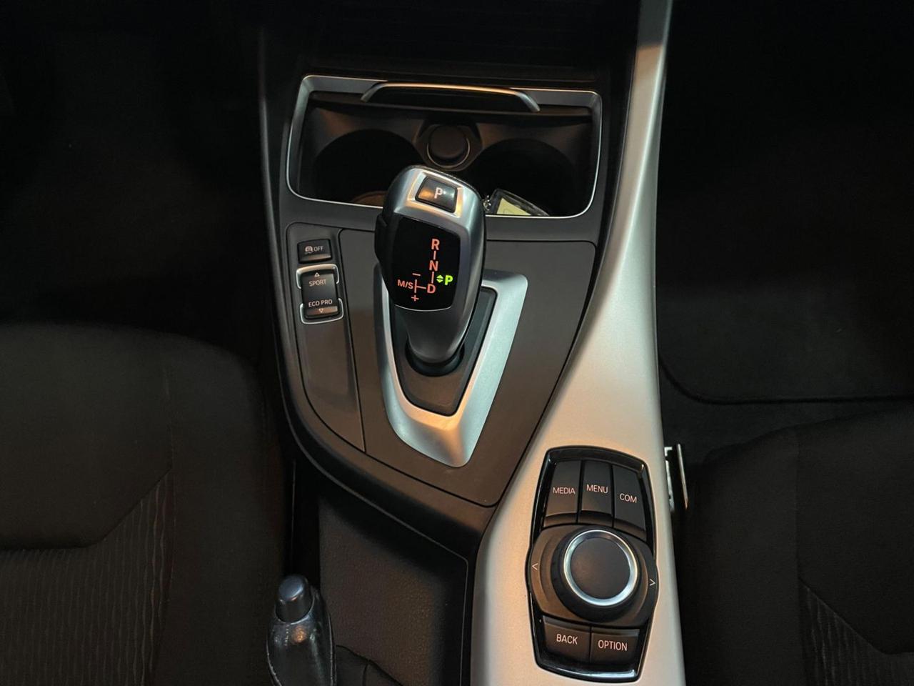 BMW Serie 1 Advantage F40