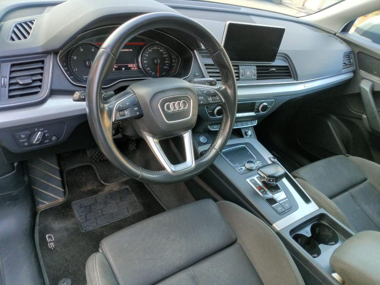 Audi Q5 Business Sport 2.0 40 TDI #7006