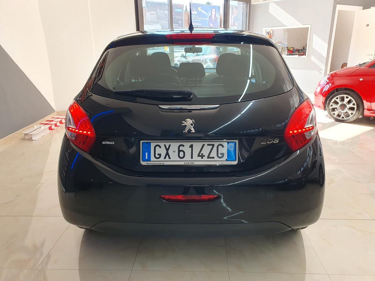 Peugeot 208 1.4 HDi 68cv Allure 2014
