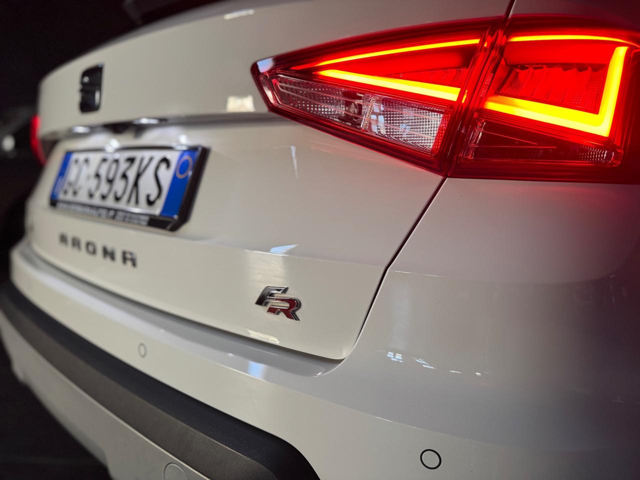 Seat Arona 1.0 TGI FR TELECAMERA POSTERIORE NEOPATENTAT