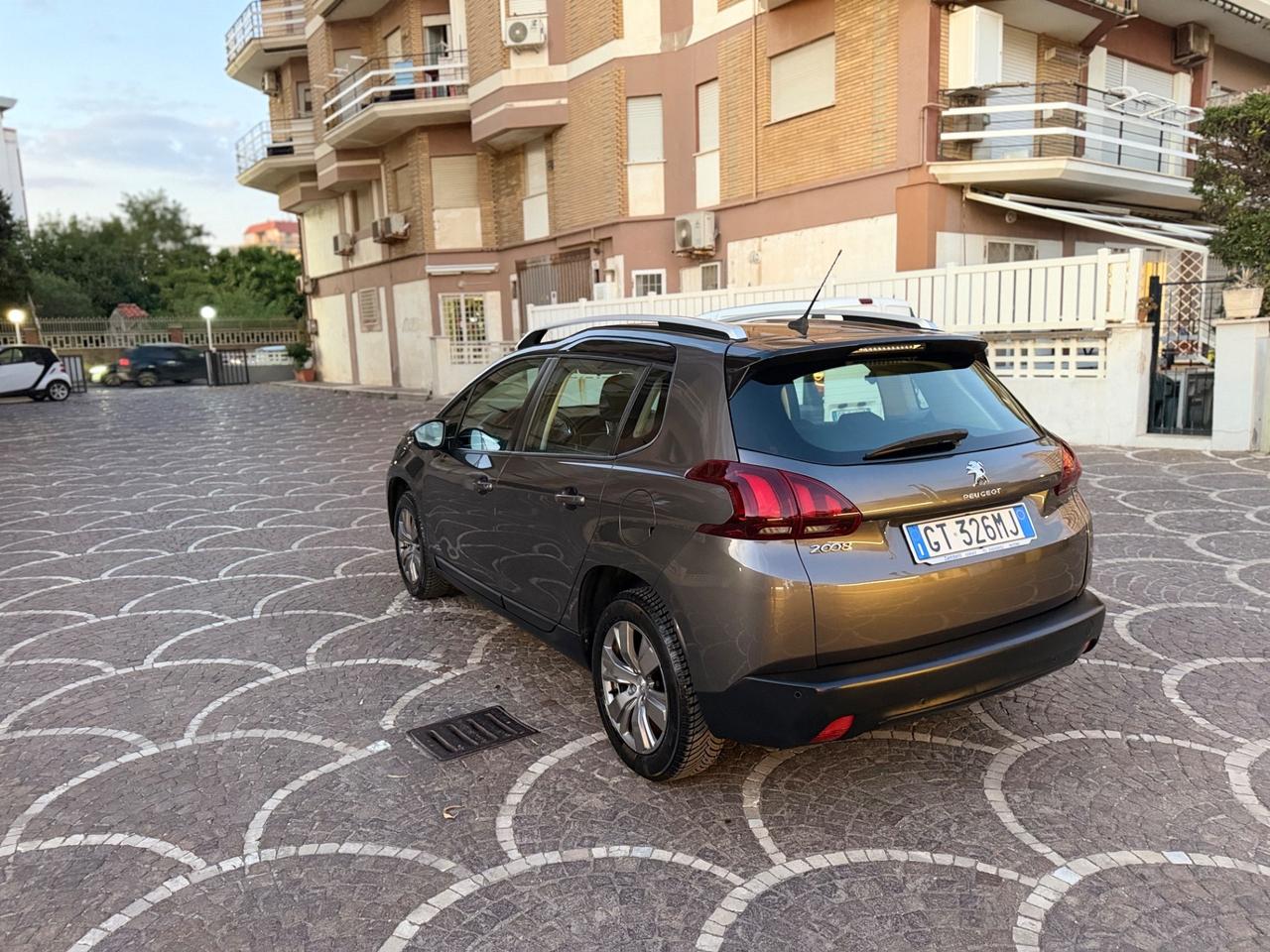 Peugeot 2008 PureTech 82 Active