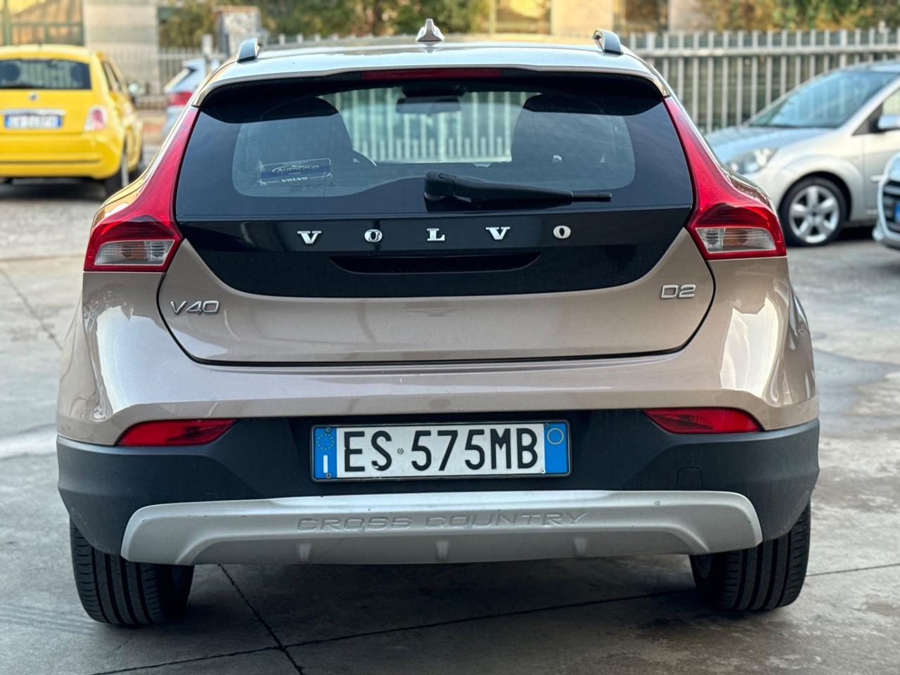 Volvo V40 Cross Country D2 1.6 Summum