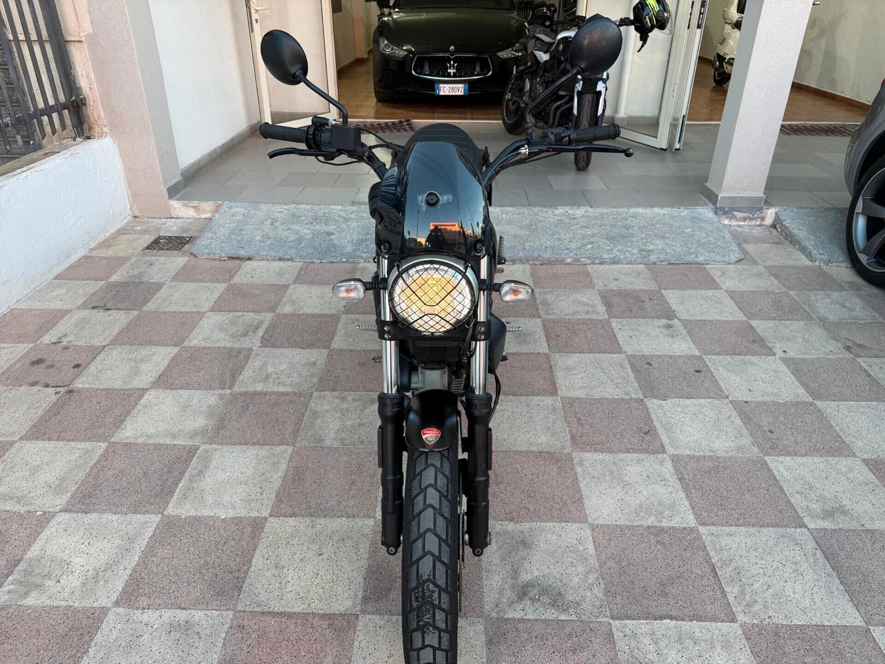 DUCATI SCRAMBLER 400