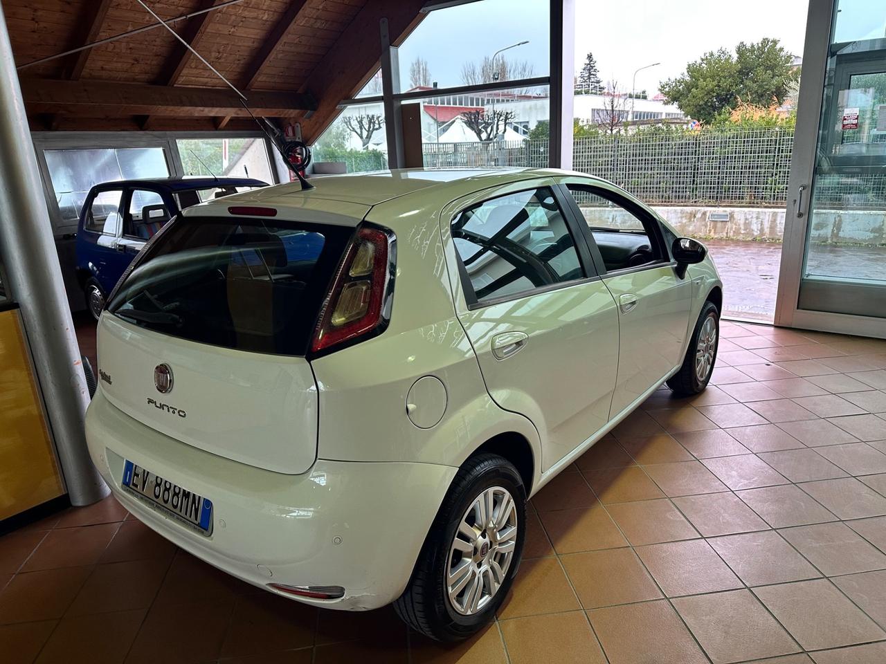 Fiat Punto evo 1.4 8V Natural Power Lounge 2014