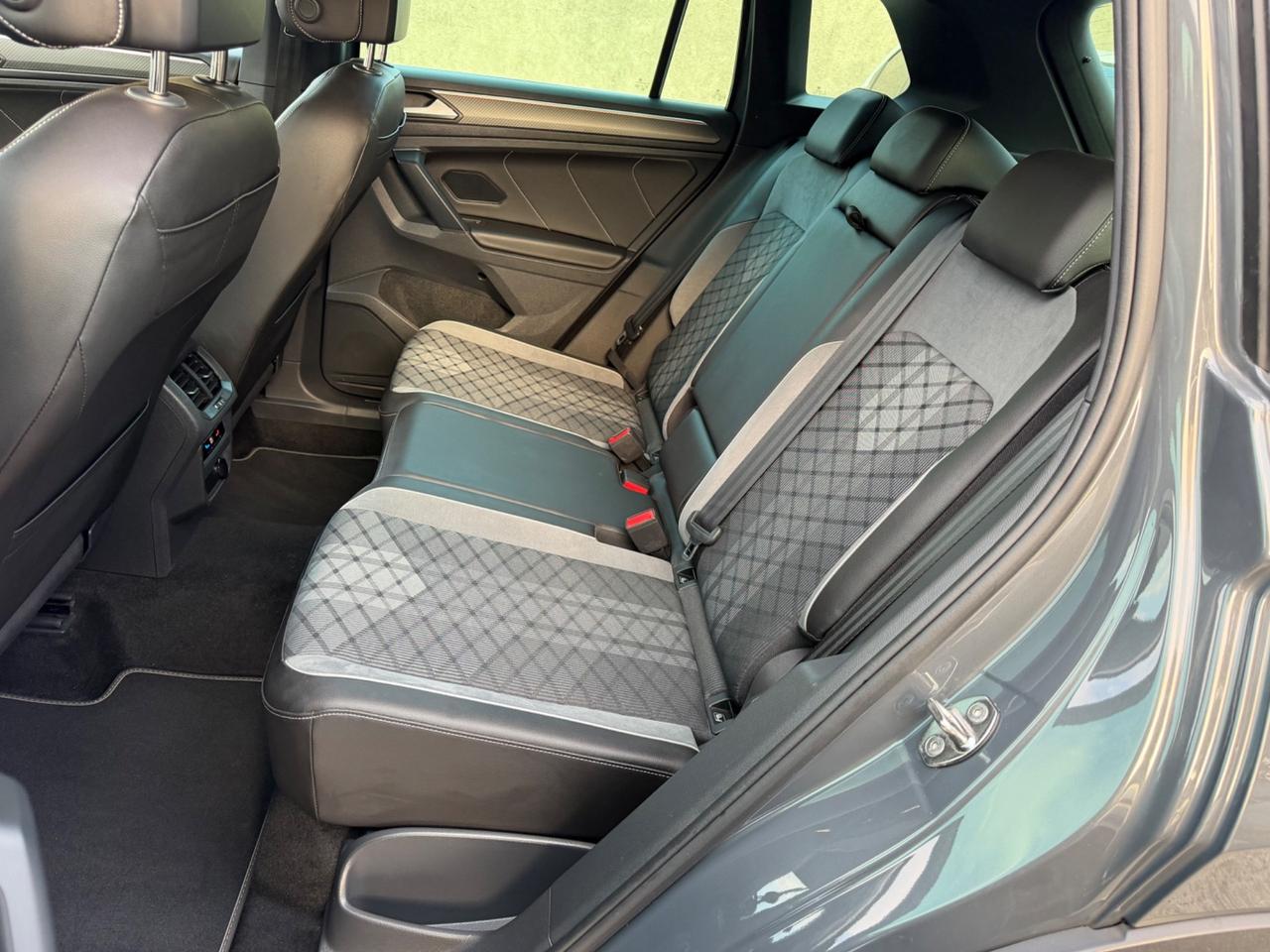 Volkswagen Tiguan 2.0TDI 150CV DSG R-Line 2022