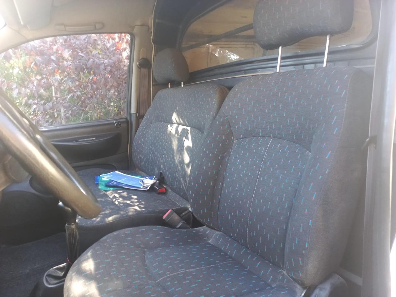 Hyundai H-1 2.5 turbodiesel PL Van 3 posti Air