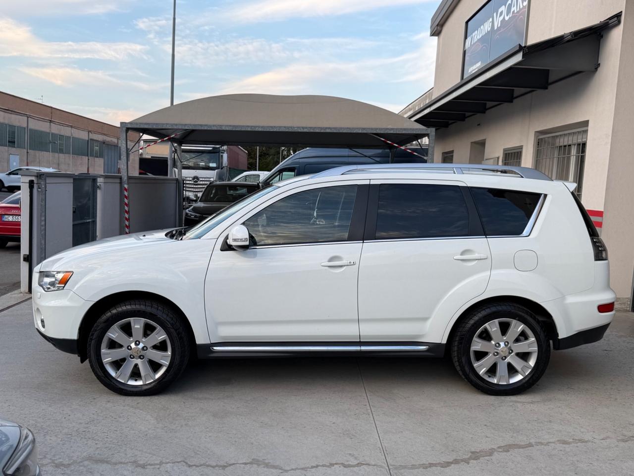 Mitsubishi Outlander 2.2 DI-D Instyle DPF 7 p.ti
