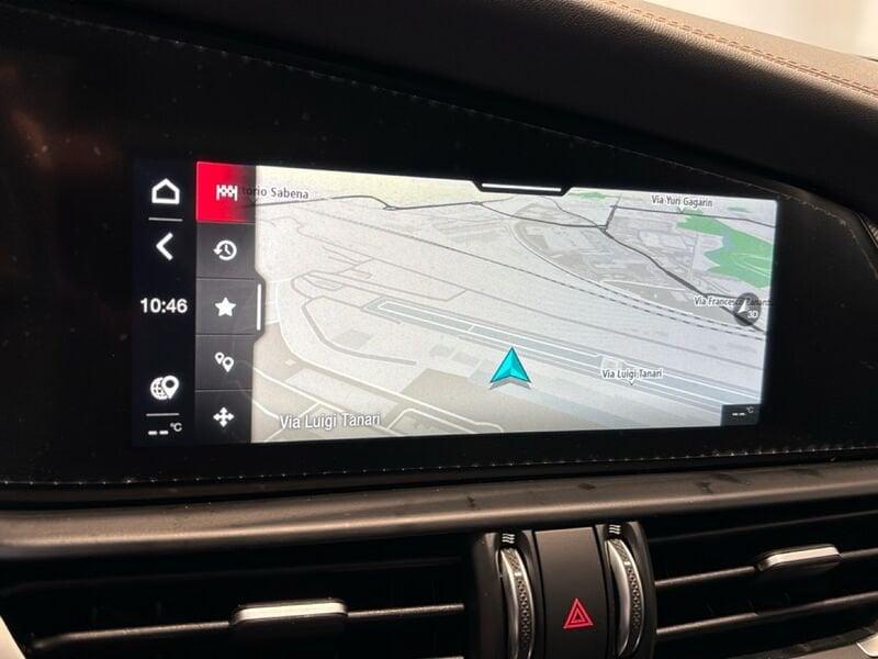 Alfa Romeo Giulia Giulia 2.0 Turbo 280CV AT8 AWD Q4 Intensa