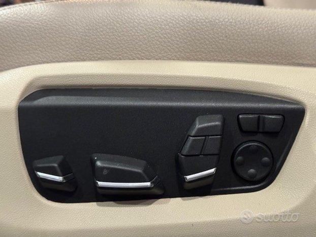 BMW 520 d xDrive Luxury Line/TETTO PANORAMICO