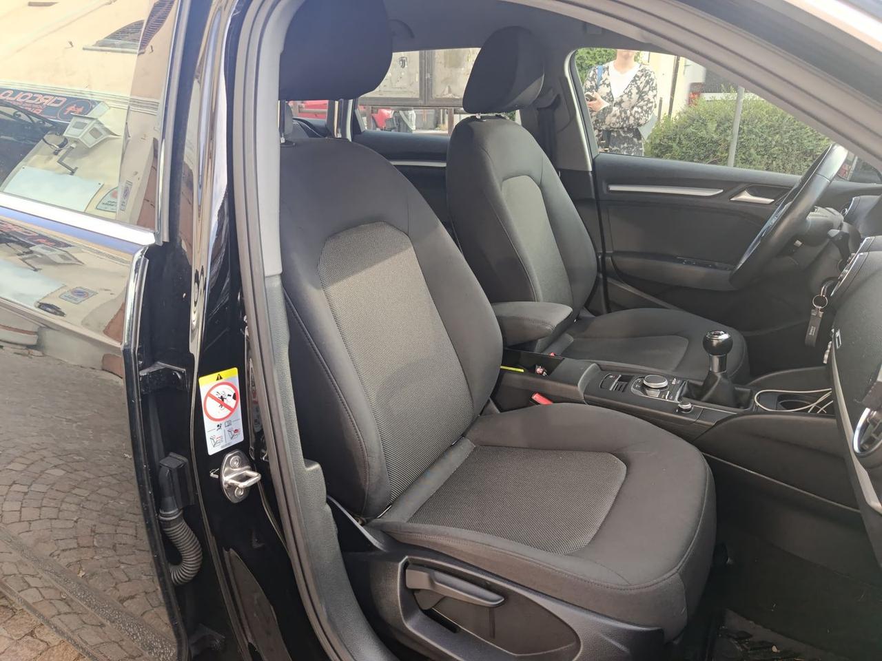 Audi A3 Business 1.6 30 TDI #10427