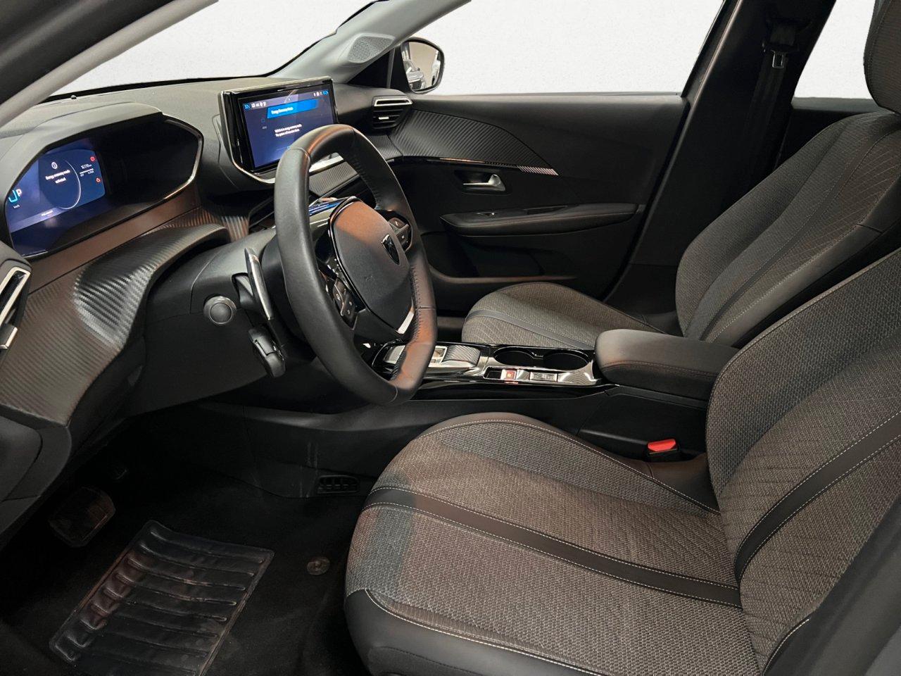 Peugeot 208 1.2 hybrid Allure 110cv e-dcs 6 KM 16.800