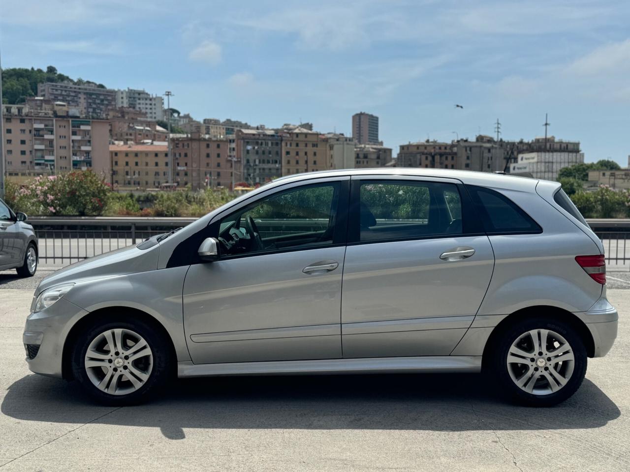 Mercedes-benz B 180 B 180 CDI Premium 2011