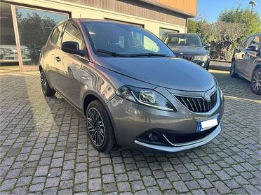 Lancia Ypsilon 1.0 FireFly 5 porte S&S Hybrid Gold