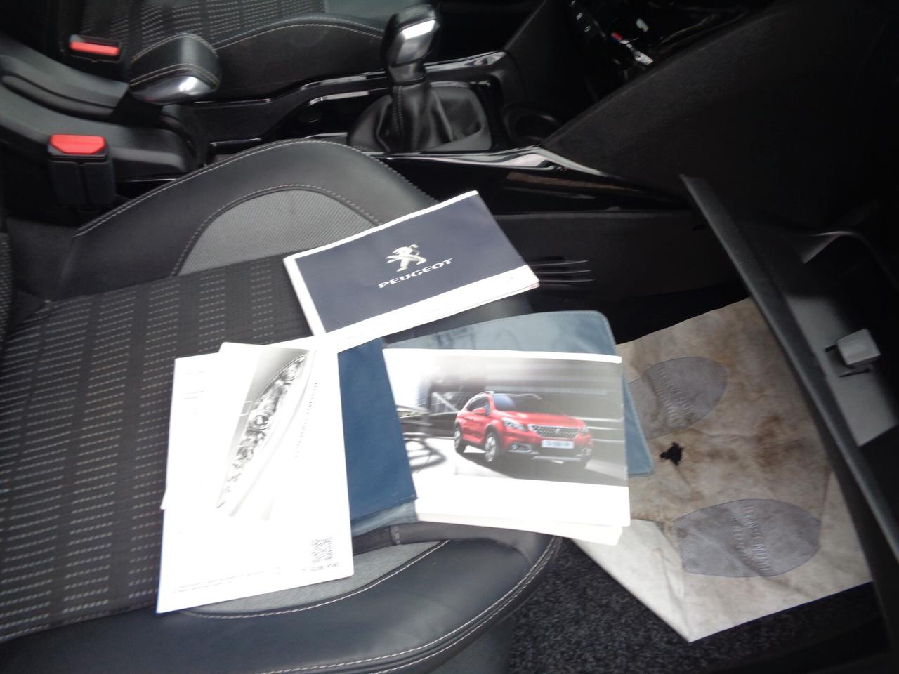 Peugeot 2008 BlueHDi 100 GT Line da vetrina