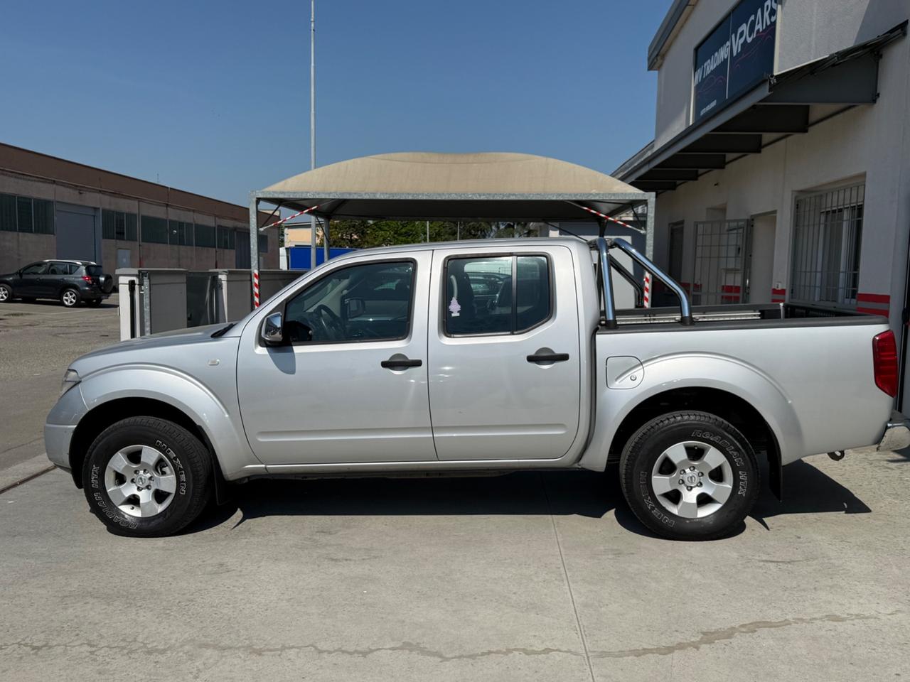 Nissan Navara 2.5 dCi 4 porte Double Cab LE