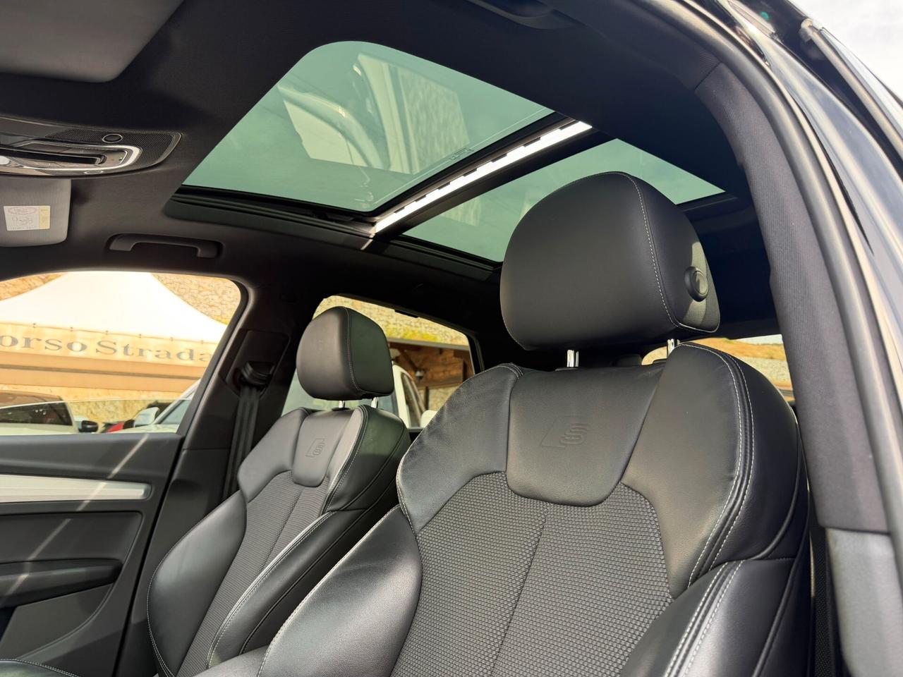 Audi Q5 40 TDI 204 CV quattro S tronic Identity Black