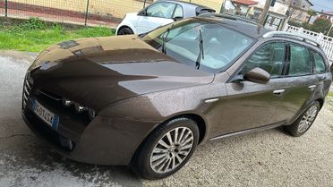 Alfa Romeo 159 2.4 JTDm 20V Sportwagon Exclusive Q-Tronic
