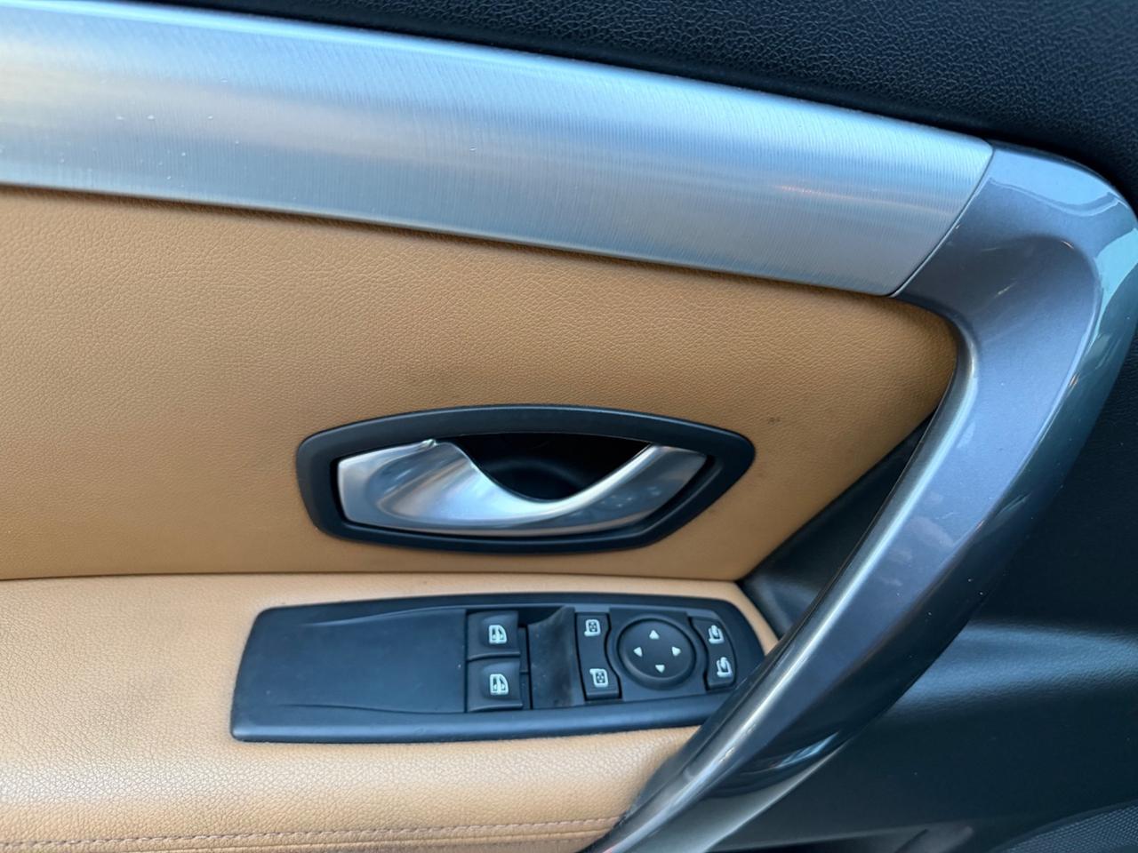 Renault Laguna Coupé 2.0 dCi 180CV 4Control