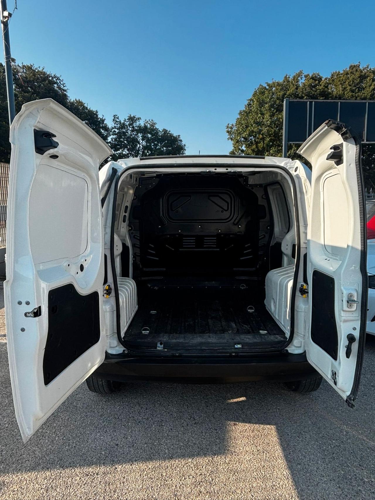 Fiat Fiorino 1.3 MJT 95CV Cargo SX