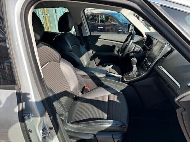 Renault Grand Scenic dCi 8V 110 CV EDC Energy Sport Edition2