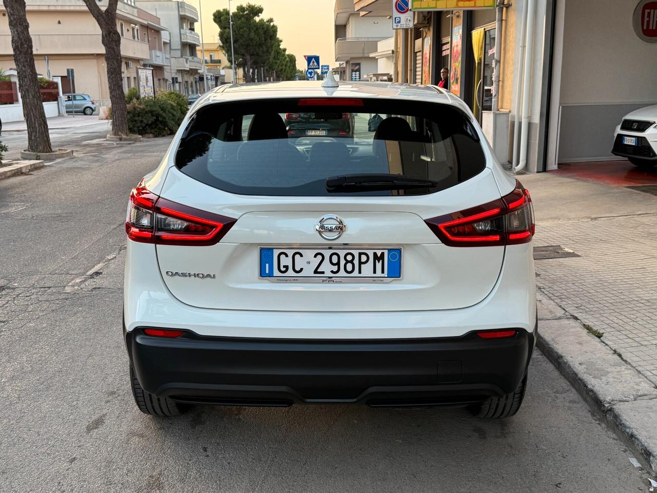 Nissan Qashqai 1.5 dCi DCT LED NAVI CAMERA - 2020