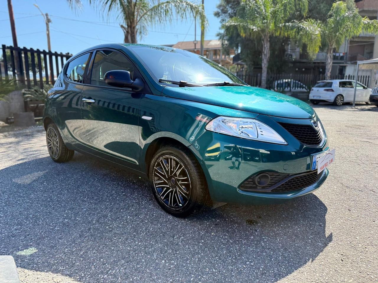 Lancia Ypsilon 1.2 69 CV 5 porte S&S Gold