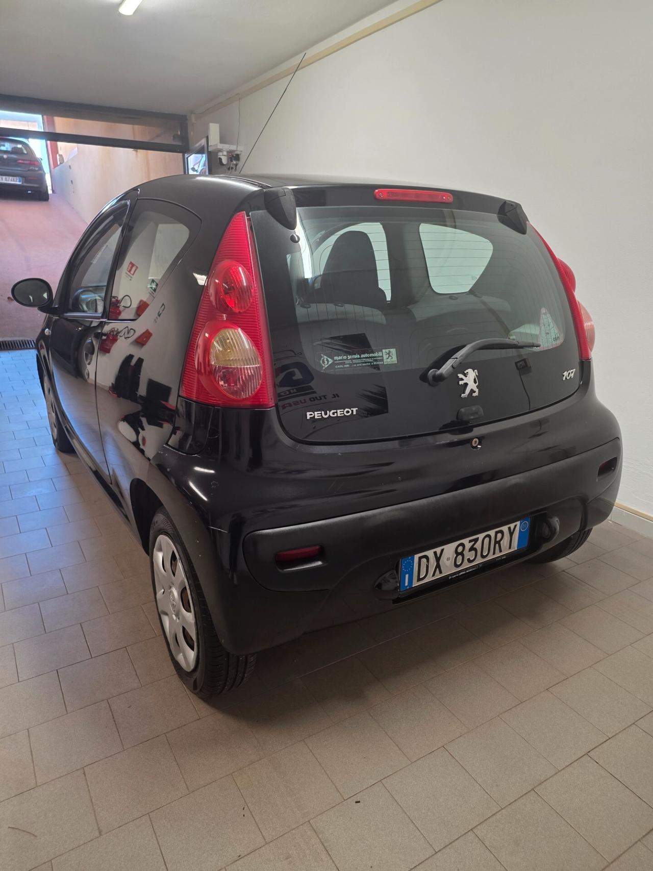 Peugeot 107 1.0 68CV 3p. Desir