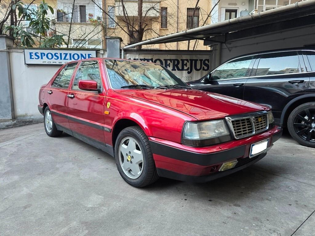 Lancia Thema 8.32