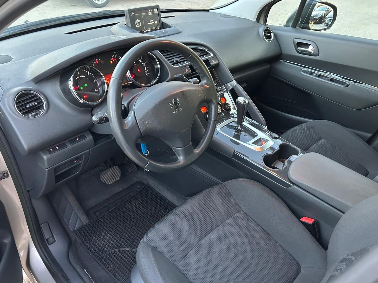 Peugeot 3008 1.6 HDi 115CV 2013 automatica