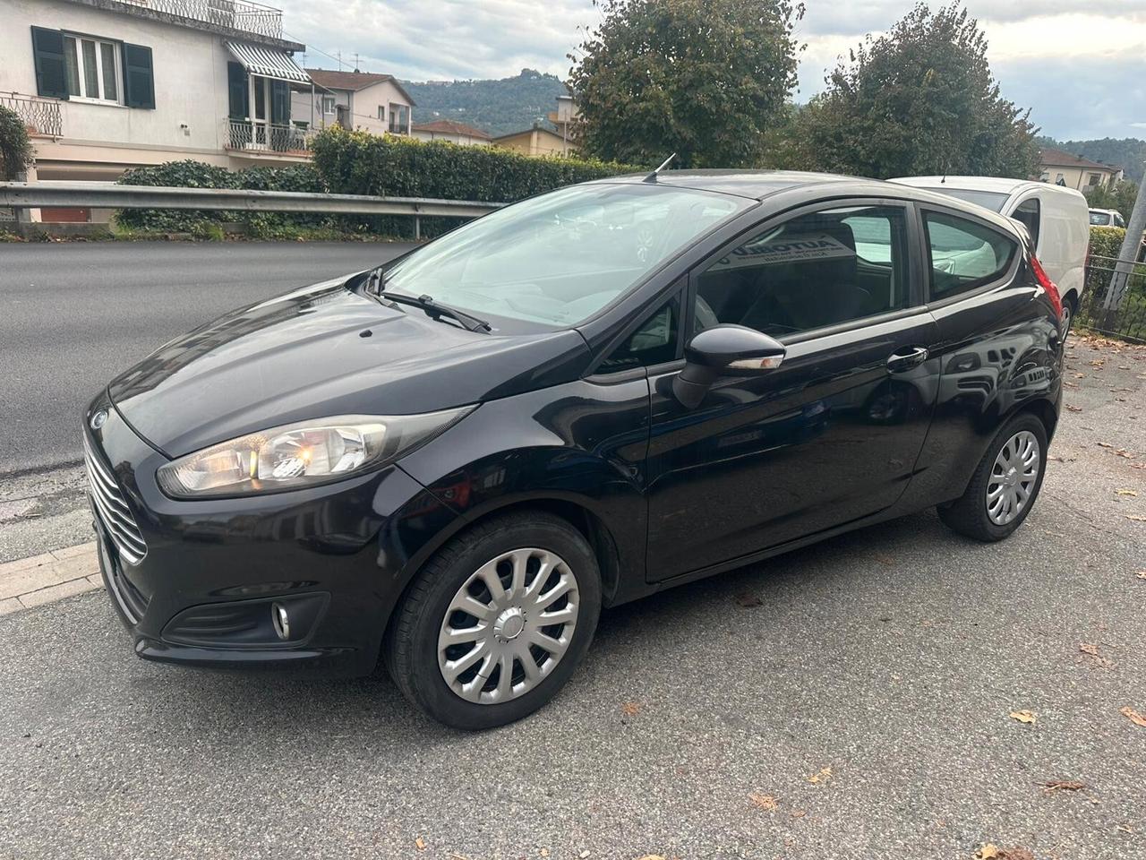 Ford Fiesta 1.4 5 porte Bz.- GPL