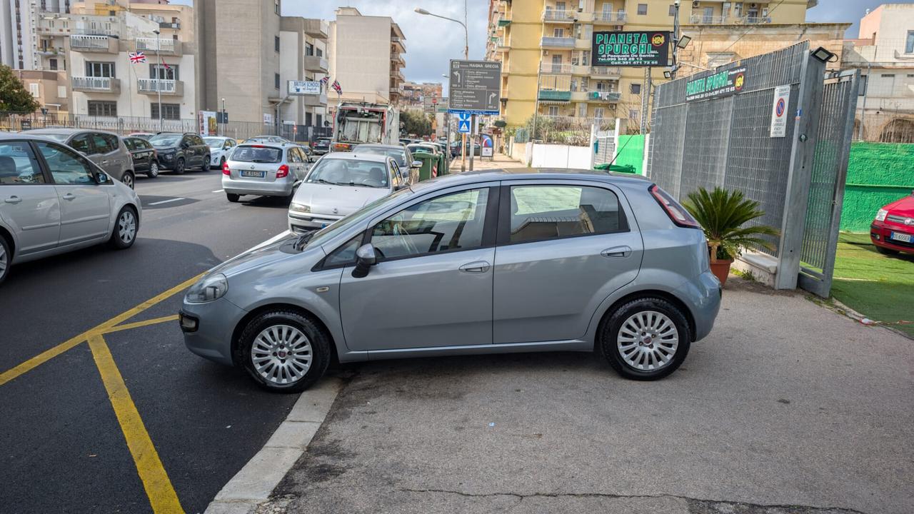 Fiat Grande Punto Grande Punto 1.3 MJT 75 CV 5 porte S&S Actual - ANNO 2011 - NEOPATENTATO